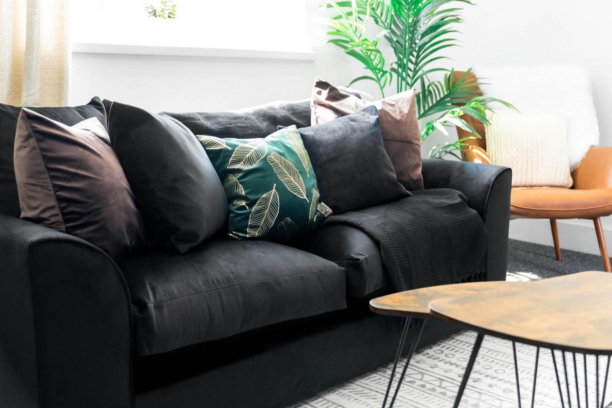 Luxe Apartment - Rowley Regis - Parking - Top Rated - Netflix - Wifi - 49Bg Cradley Heath Eksteriør bilde