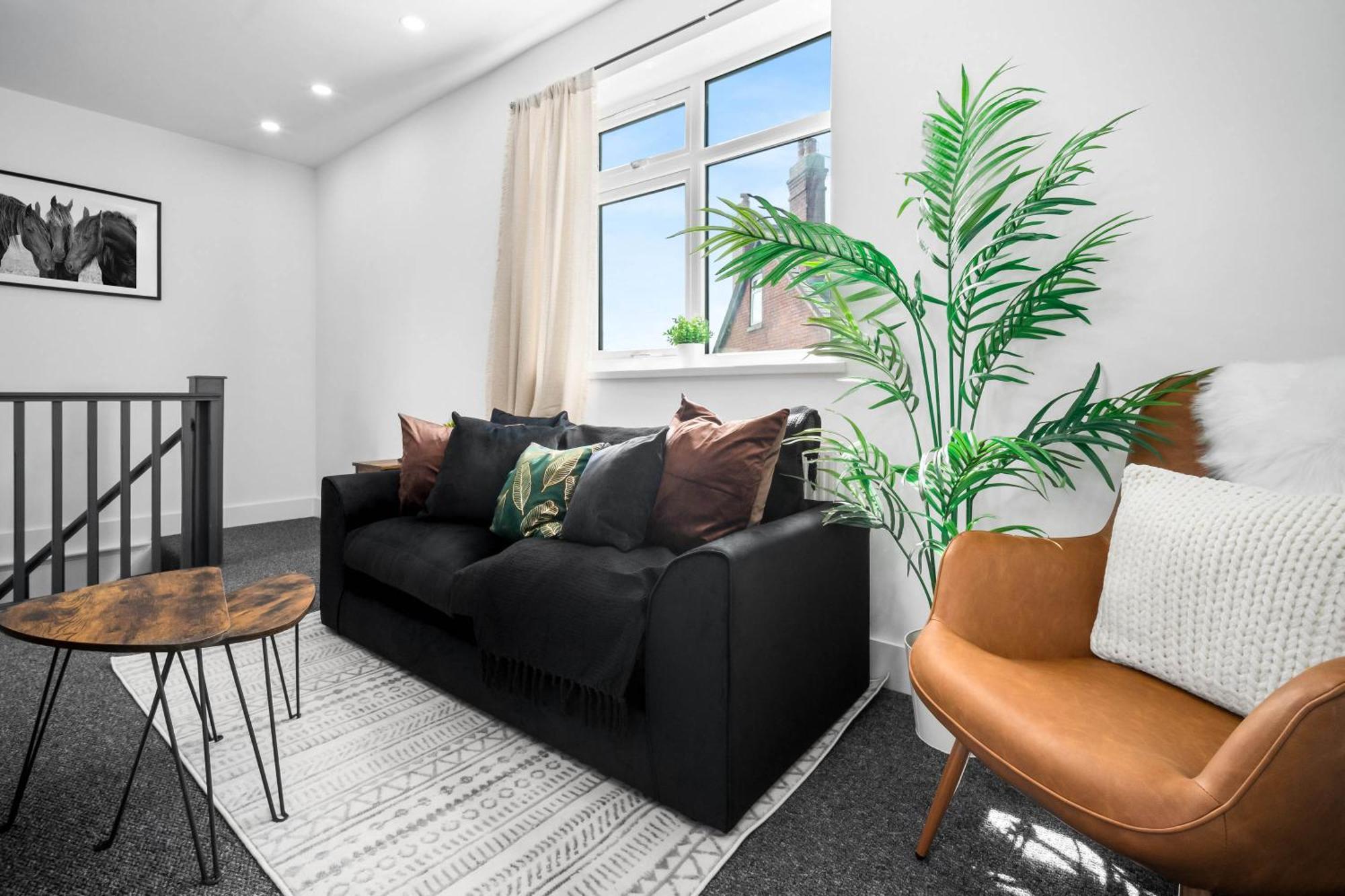 Luxe Apartment - Rowley Regis - Parking - Top Rated - Netflix - Wifi - 49Bg Cradley Heath Eksteriør bilde